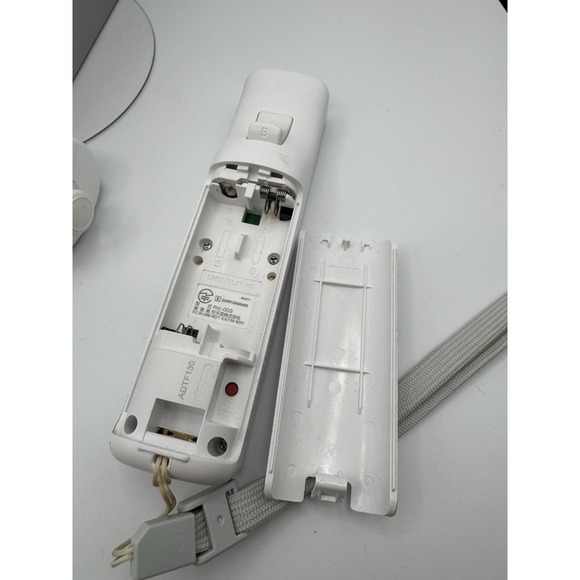 Nintendo Wii RVL-001 Home Console White Original Box With All Manuals NO GAME - Picture 14 of 16